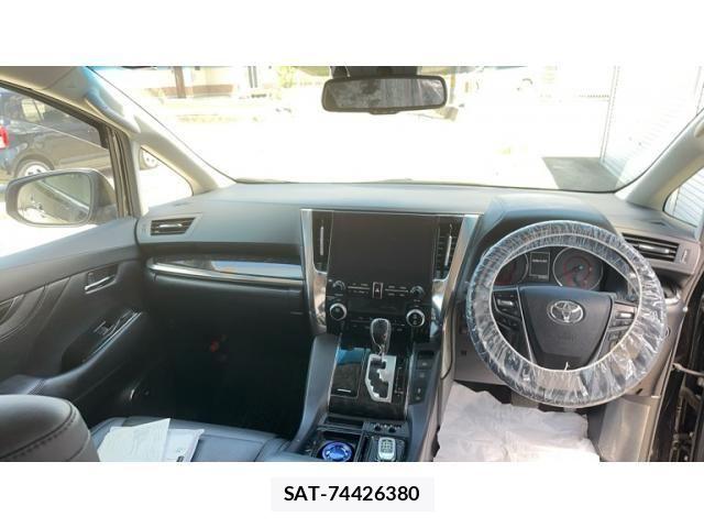 Toyota ALPHARD 2022-01 7214299-12