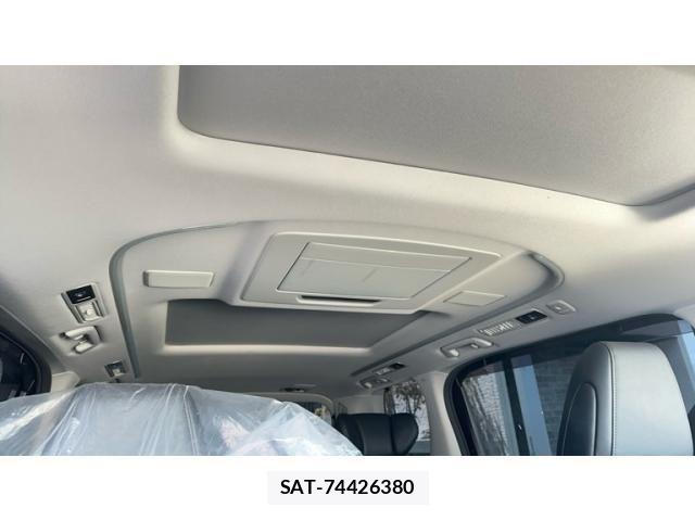 Toyota ALPHARD 2022-01 7214299-16