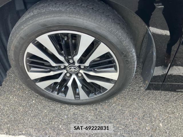Toyota ALPHARD 2021-09 7214295-7