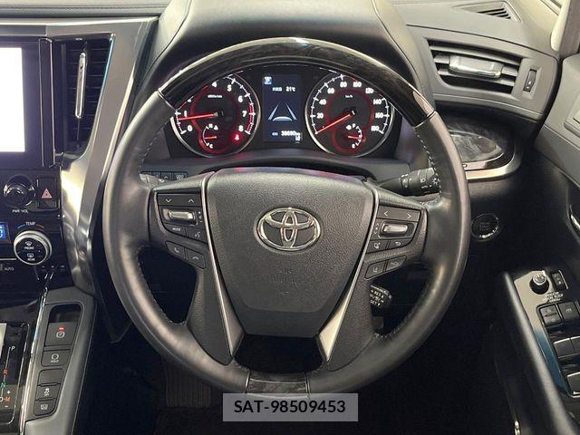 Toyota ALPHARD 2023-01 7214322-11