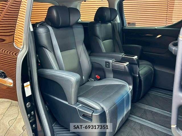 Toyota ALPHARD 2020-01 7214227-8