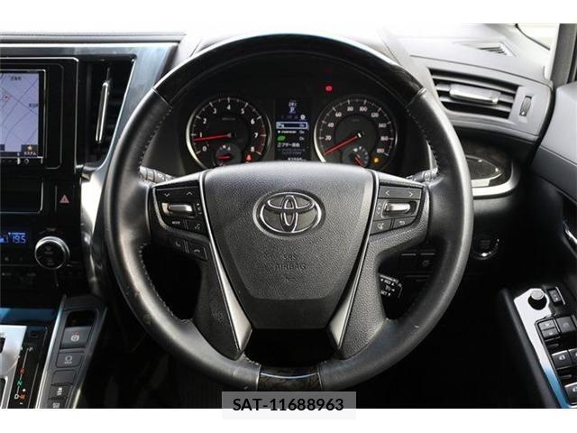 Toyota ALPHARD 2015-10 7214138-17
