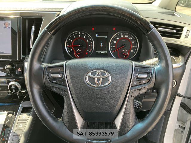 Toyota ALPHARD 2021-06 7214281-14