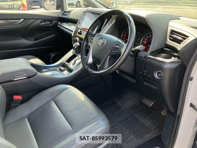 Toyota ALPHARD 2021-06 7214281-5
