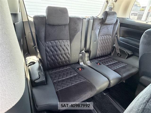 Toyota ALPHARD 2015-11 7214140-16