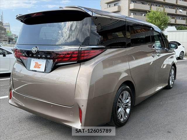 Toyota ALPHARD 2024-01 7214338-14