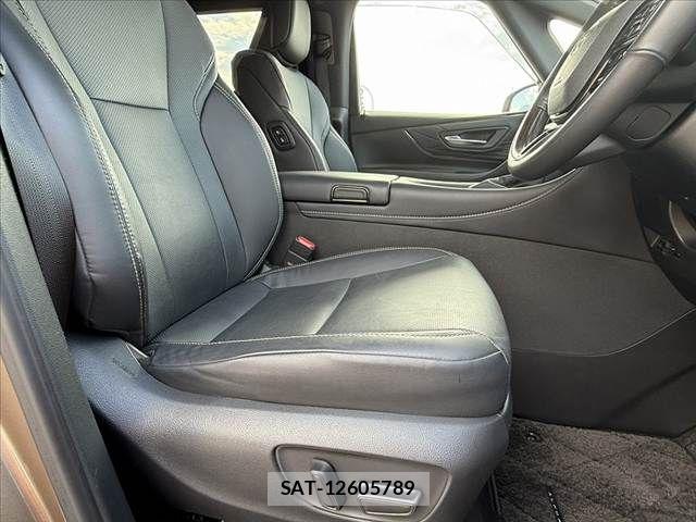 Toyota ALPHARD 2024-01 7214338-15