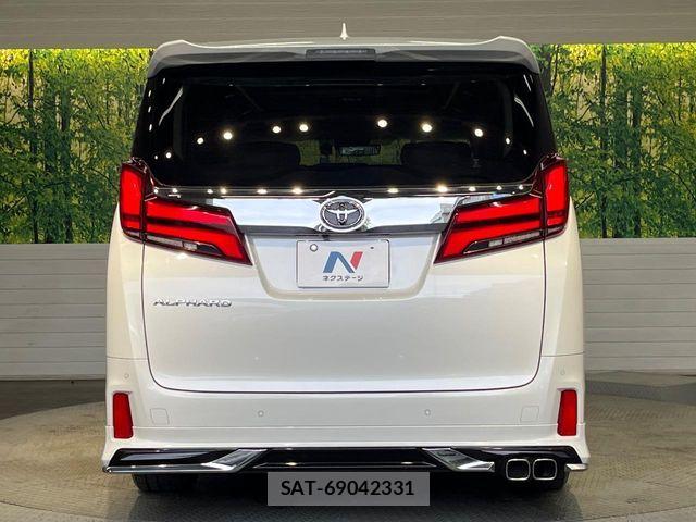 Toyota ALPHARD 2022-03 7214305-15
