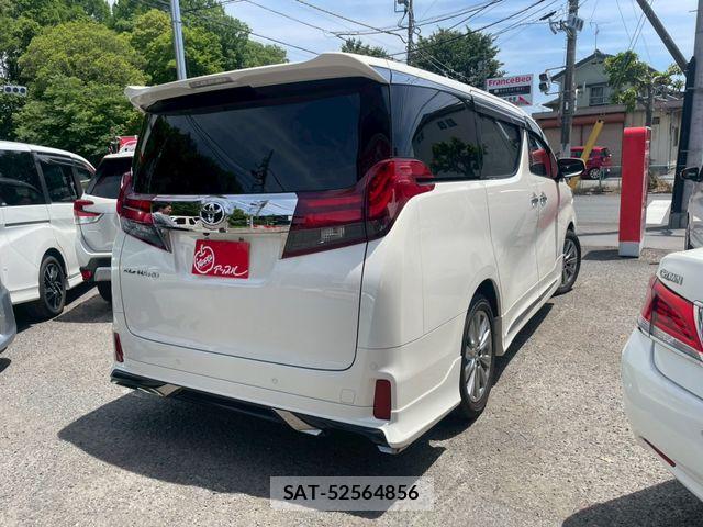 Toyota ALPHARD 2017-05 7214163-1