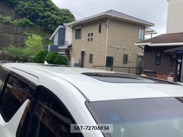 Toyota ALPHARD 2021-06 7214276-2