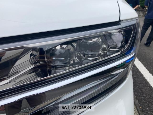 Toyota ALPHARD 2021-06 7214276-6
