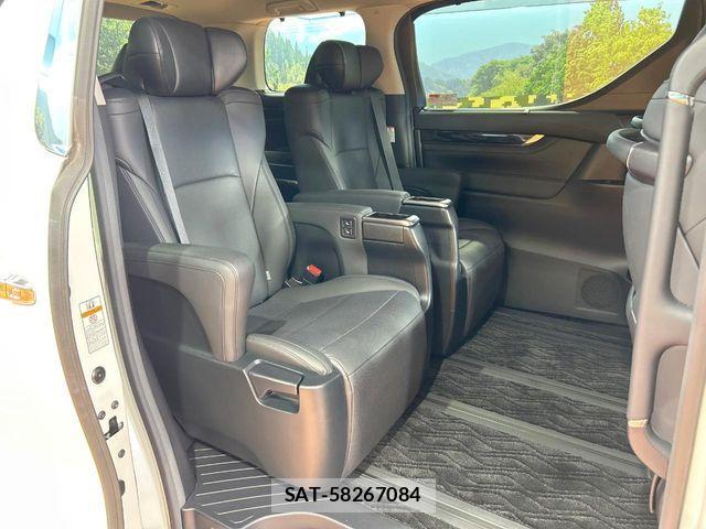 Toyota ALPHARD 2020-08 7214241-10