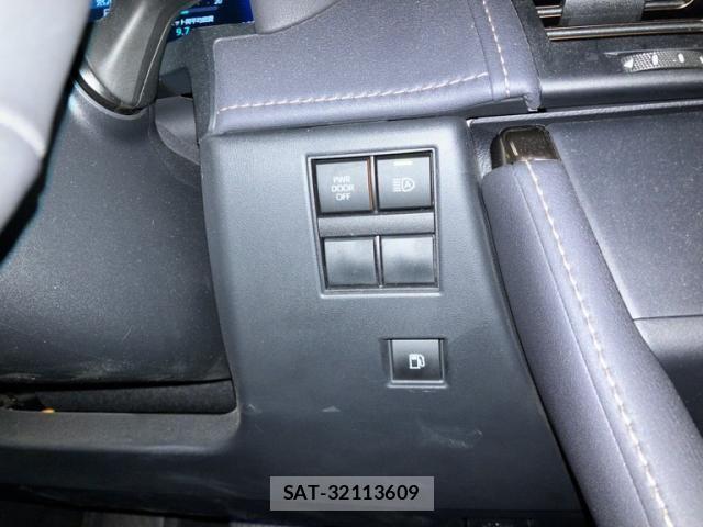 Toyota ALPHARD 2023-08 7214333-14