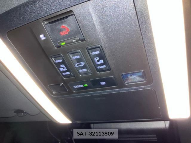 Toyota ALPHARD 2023-08 7214333-21