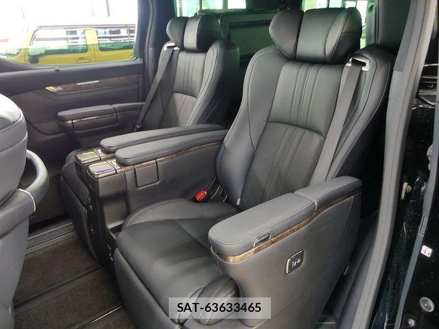 Toyota ALPHARD 2023-04 7214330-16