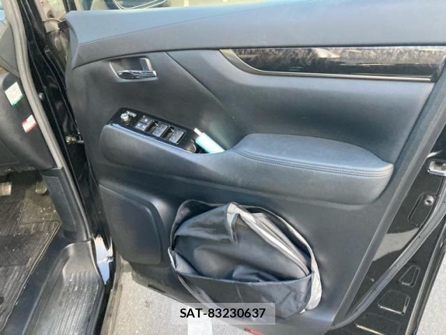 Toyota ALPHARD 2021-09 7214302-8