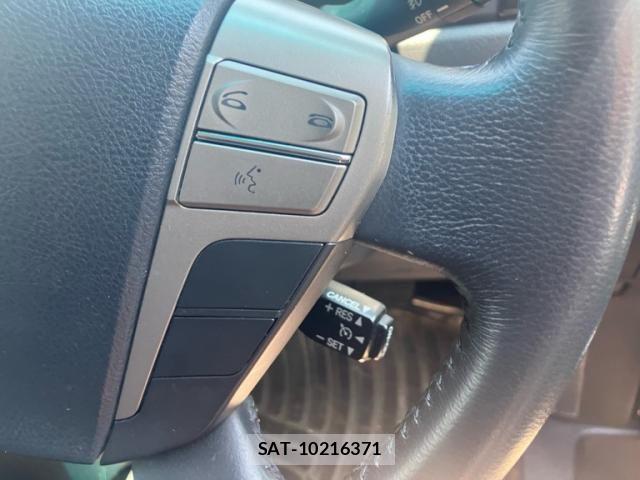Toyota ALPHARD 2014-02 7214124-13