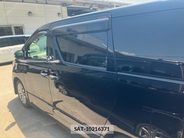Toyota ALPHARD 2014-02 7214124-4