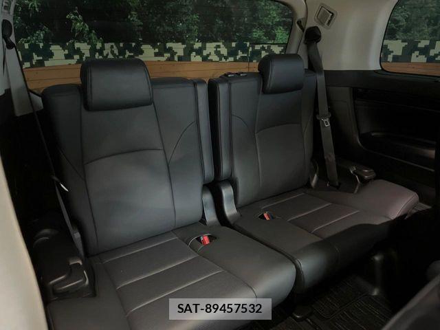 Toyota ALPHARD 2020-06 7214236-14