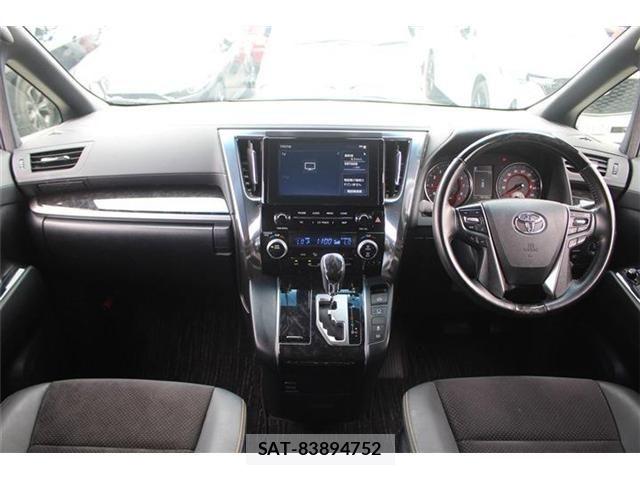 Toyota ALPHARD 2020-06 7214239-25