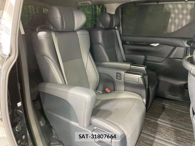 Toyota ALPHARD 2022-10 7214317-9