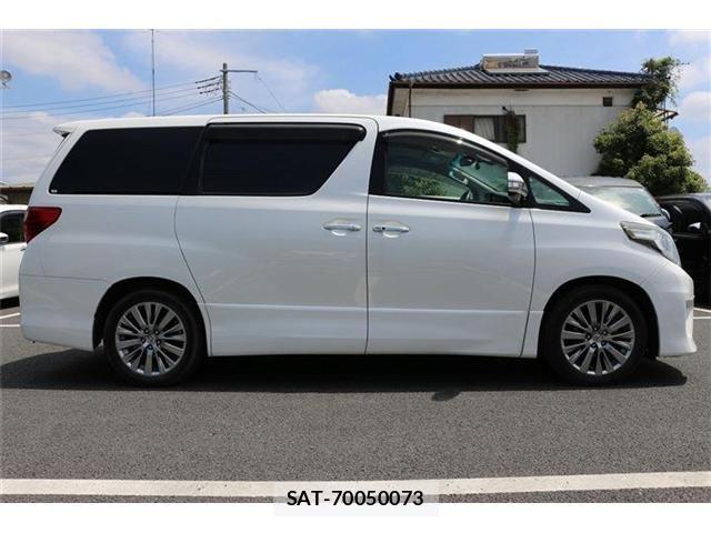 Toyota ALPHARD 2013-03 7214121-9