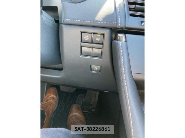 Toyota ALPHARD 2024-03 7214336-17