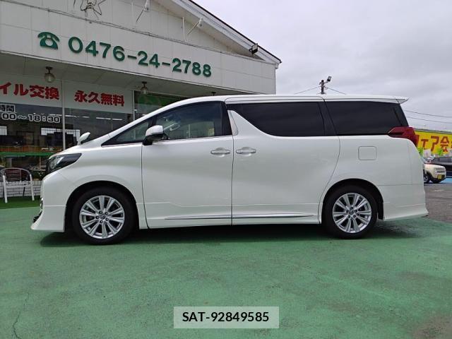 Toyota ALPHARD 2016-02 7214152-11