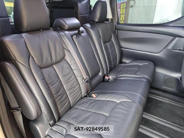 Toyota ALPHARD 2016-02 7214152-21