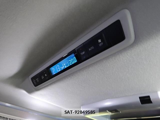 Toyota ALPHARD 2016-02 7214152-23