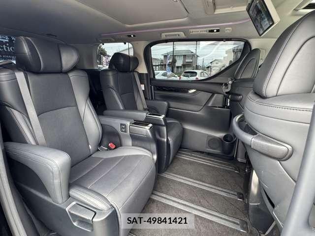 Toyota ALPHARD 2020-10 7214245-9