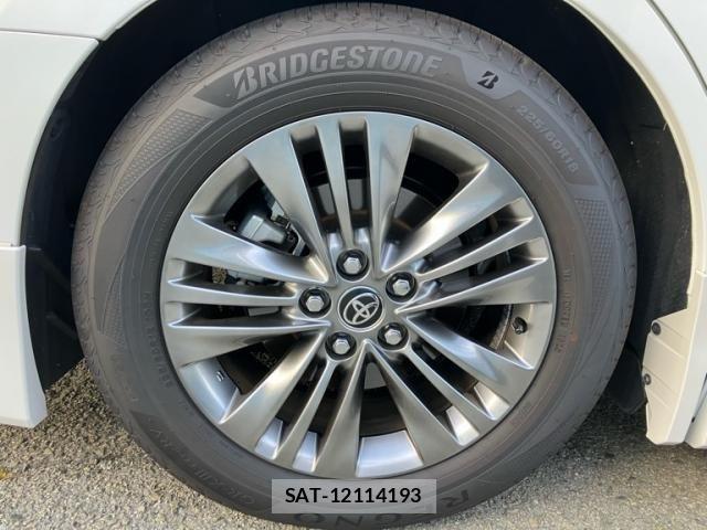 Toyota ALPHARD 2024-04 7214342-5