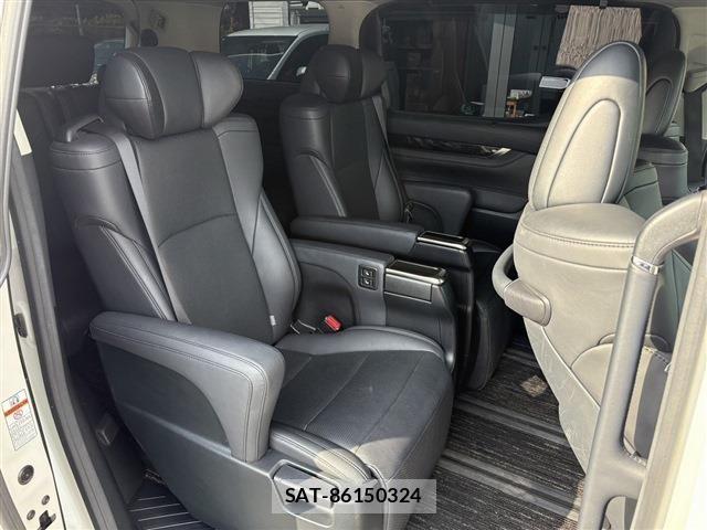 Toyota ALPHARD 2021-04 7214268-14