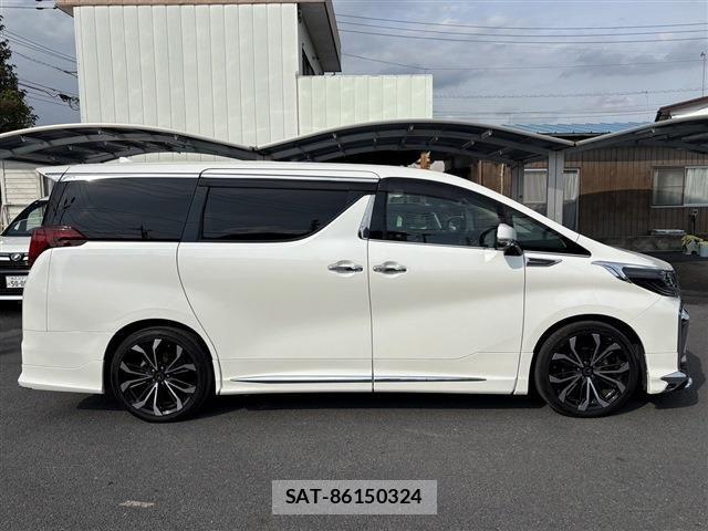 Toyota ALPHARD 2021-04 7214268-7