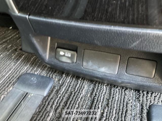 Toyota ALPHARD 2021-09 7214289-14