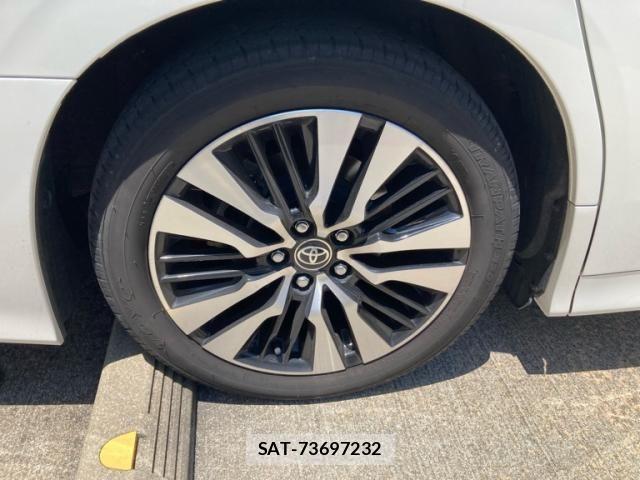 Toyota ALPHARD 2021-09 7214289-7