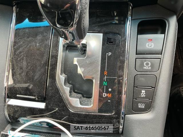 Toyota ALPHARD 2021-11 7214296-11