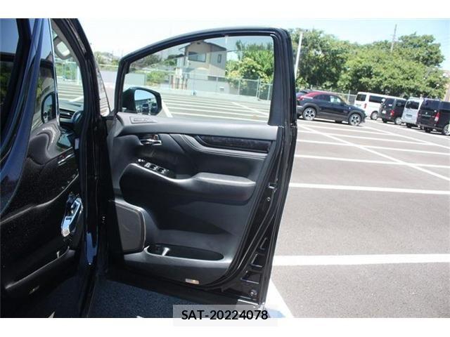 Toyota ALPHARD 2018-03 7214182-29