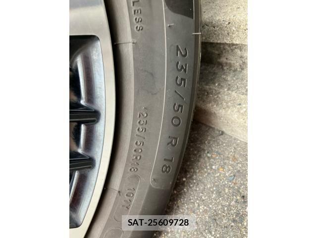 Toyota ALPHARD 2019-07 7214221-5