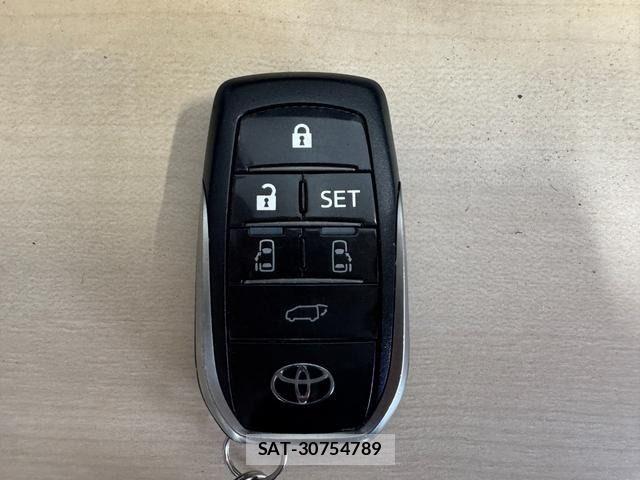 Toyota ALPHARD 2020-01 7214226-29