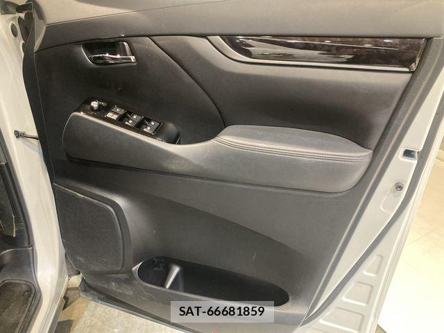 Toyota ALPHARD 2019-08 7214220-27