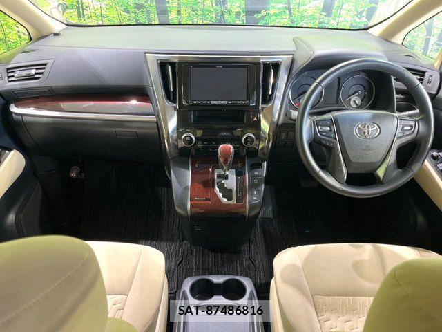 Toyota ALPHARD 2017-06 7214176-1