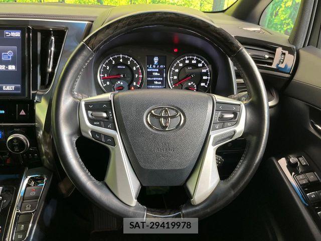 Toyota ALPHARD 2017-09 7214175-11