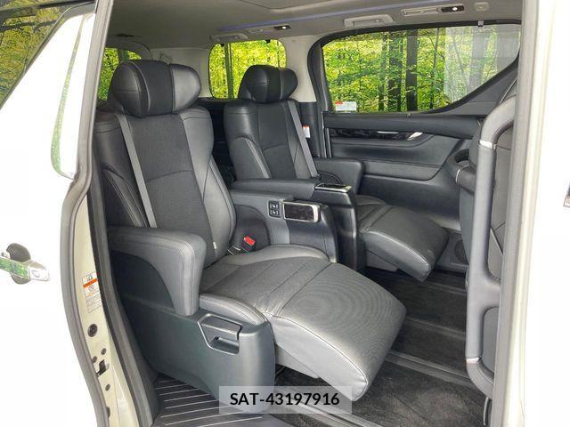 Toyota ALPHARD 2021-04 7214260-7