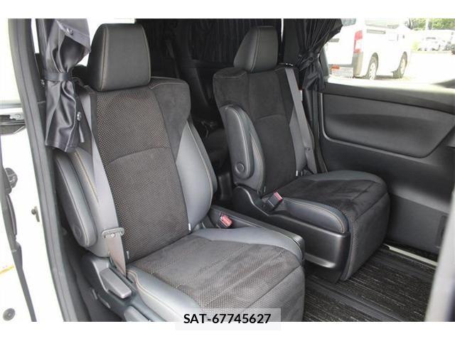 Toyota ALPHARD 2020-11 7214246-18