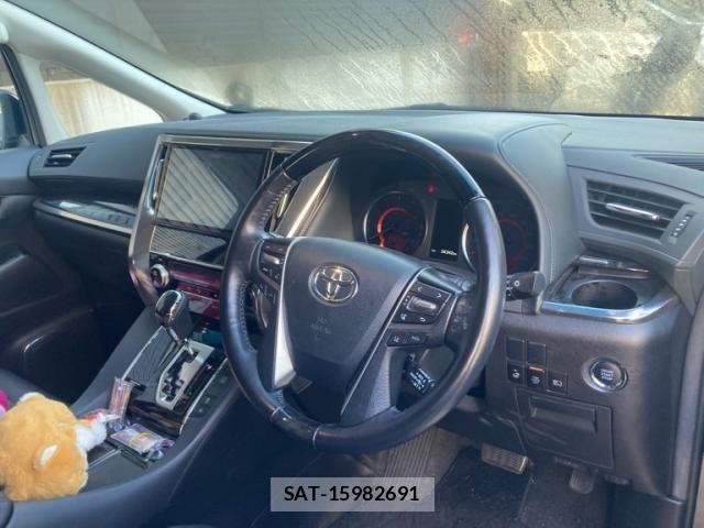 Toyota ALPHARD 2019-11 7214222-11