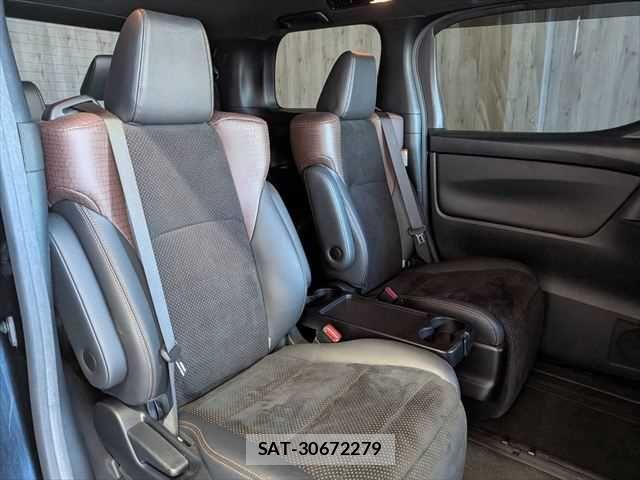 Toyota ALPHARD 2017-09 7214177-9