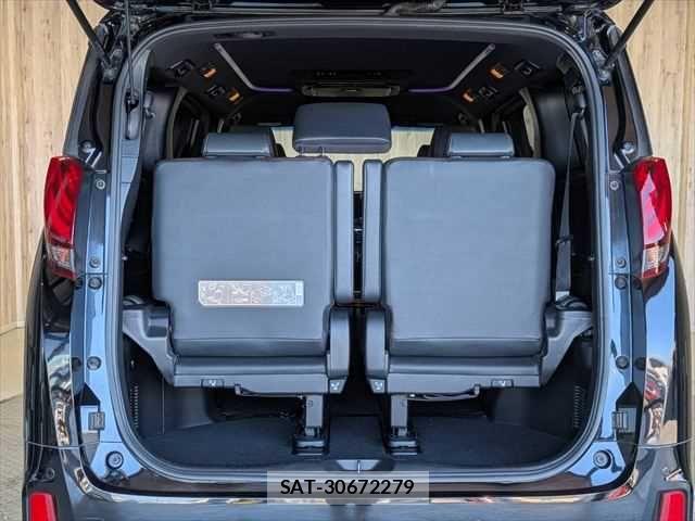 Toyota ALPHARD 2017-09 7214177-10