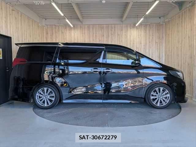 Toyota ALPHARD 2017-09 7214177-17