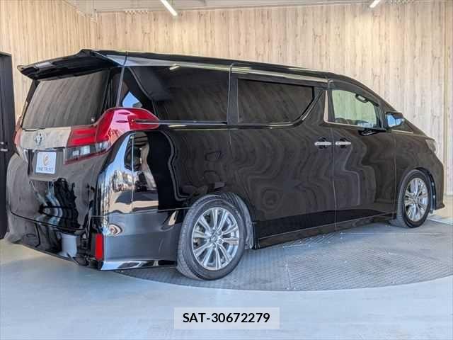 Toyota ALPHARD 2017-09 7214177-19